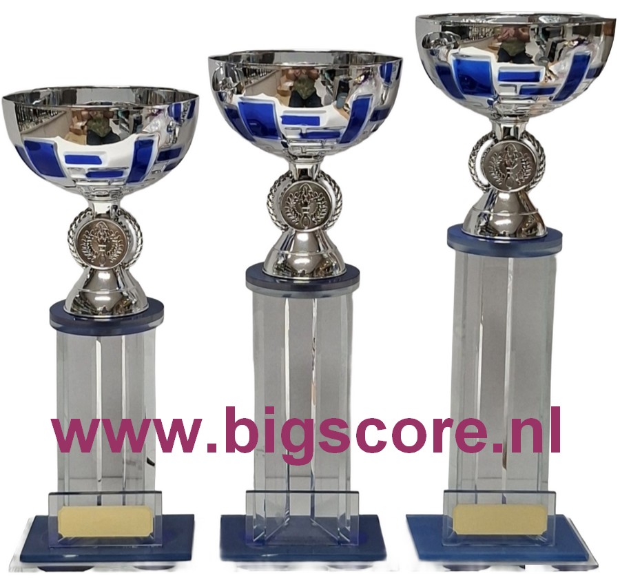 AUB 016 Beker Blauw-Zilver op glasstandaard Laatste Serie OP=OP!!